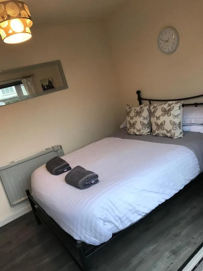 Ty Mynydd Lodge Holiday Home Cardiff 0*,  United Kingdom