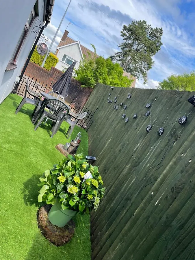 Ty Mynydd Lodge Holiday Home Cardiff 0*,