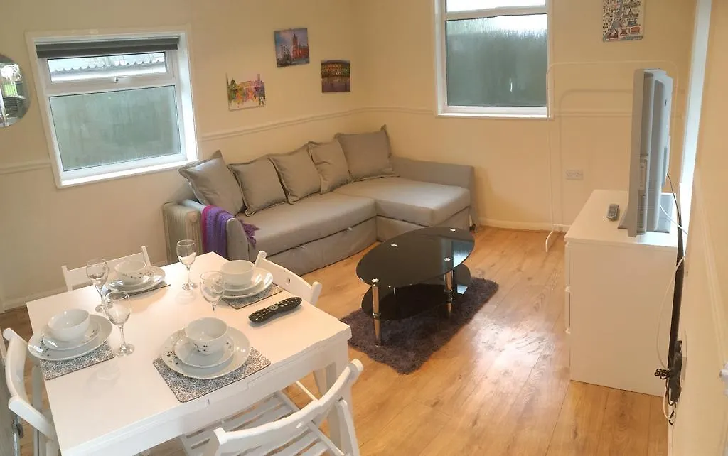 Ty Mynydd Lodge Holiday Home Cardiff 0*,  United Kingdom